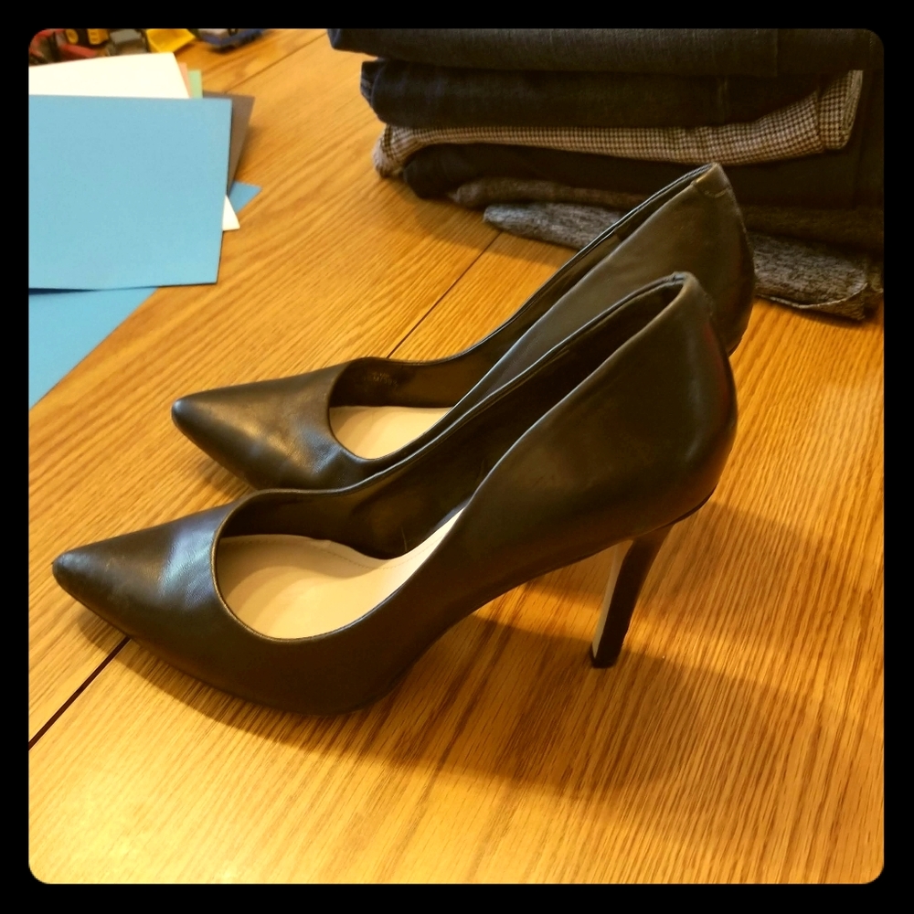 Vince Camuto Black Leather Heels